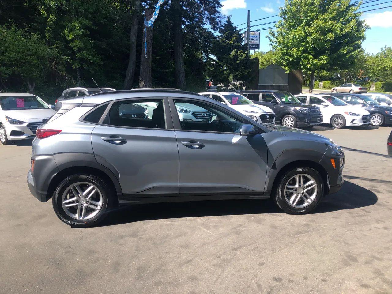 2020 Hyundai Kona Essential-3