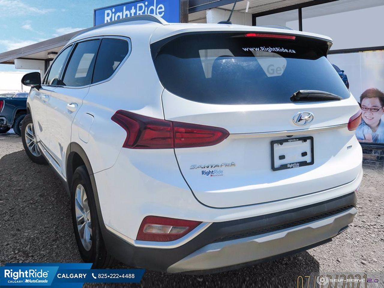 2020 Hyundai Santa Fe SE-3