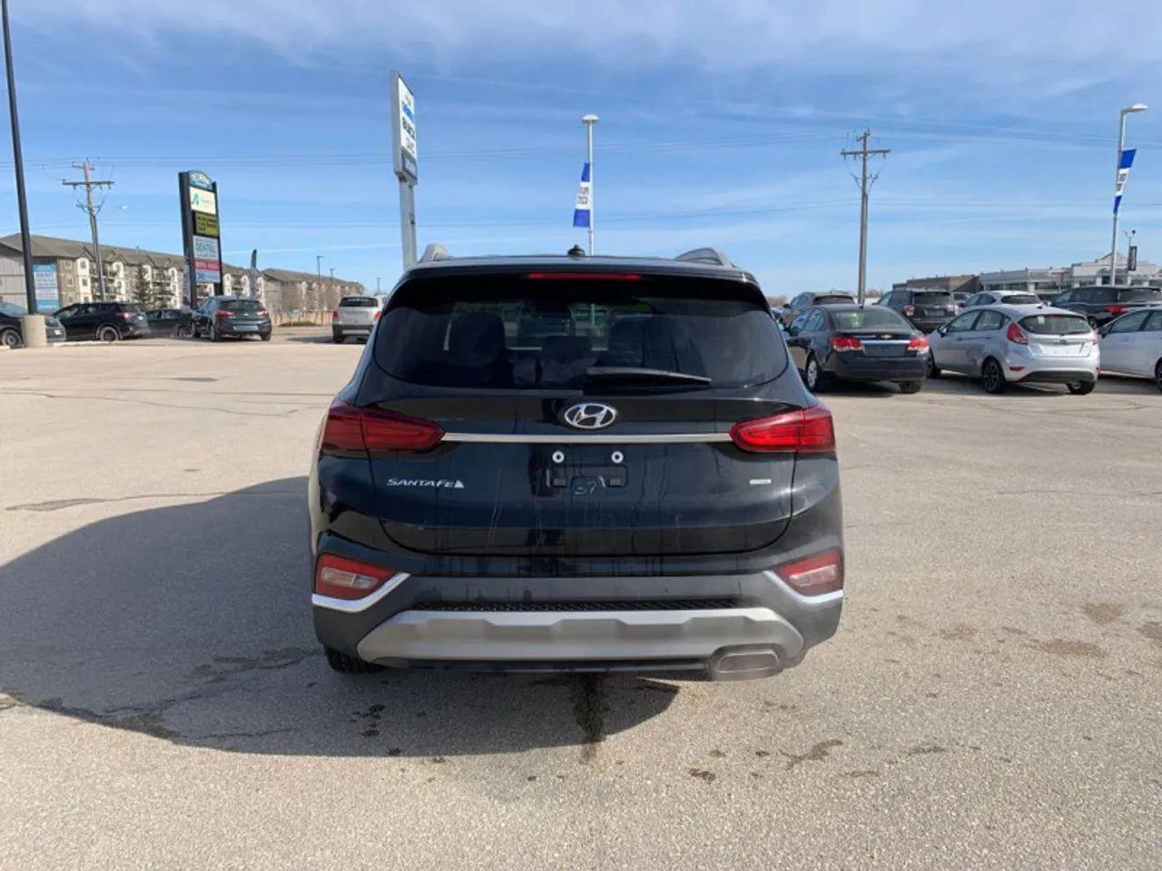 2020 Hyundai Santa Fe Essential-4