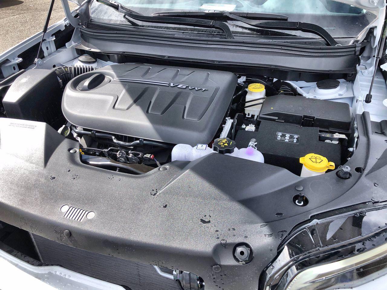 2020 Jeep Cherokee Altitude-1