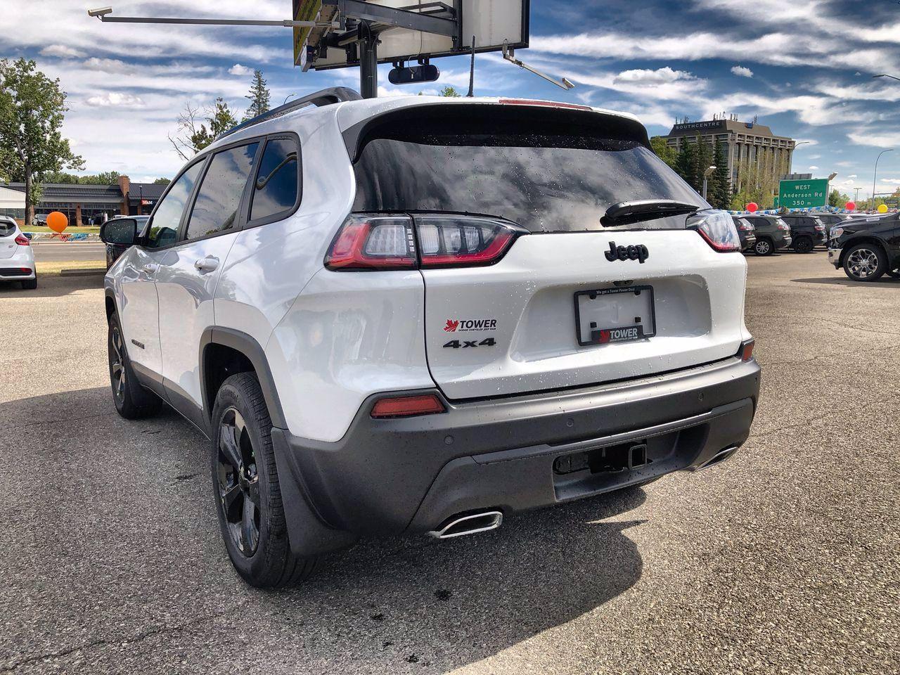 2020 Jeep Cherokee Altitude-3