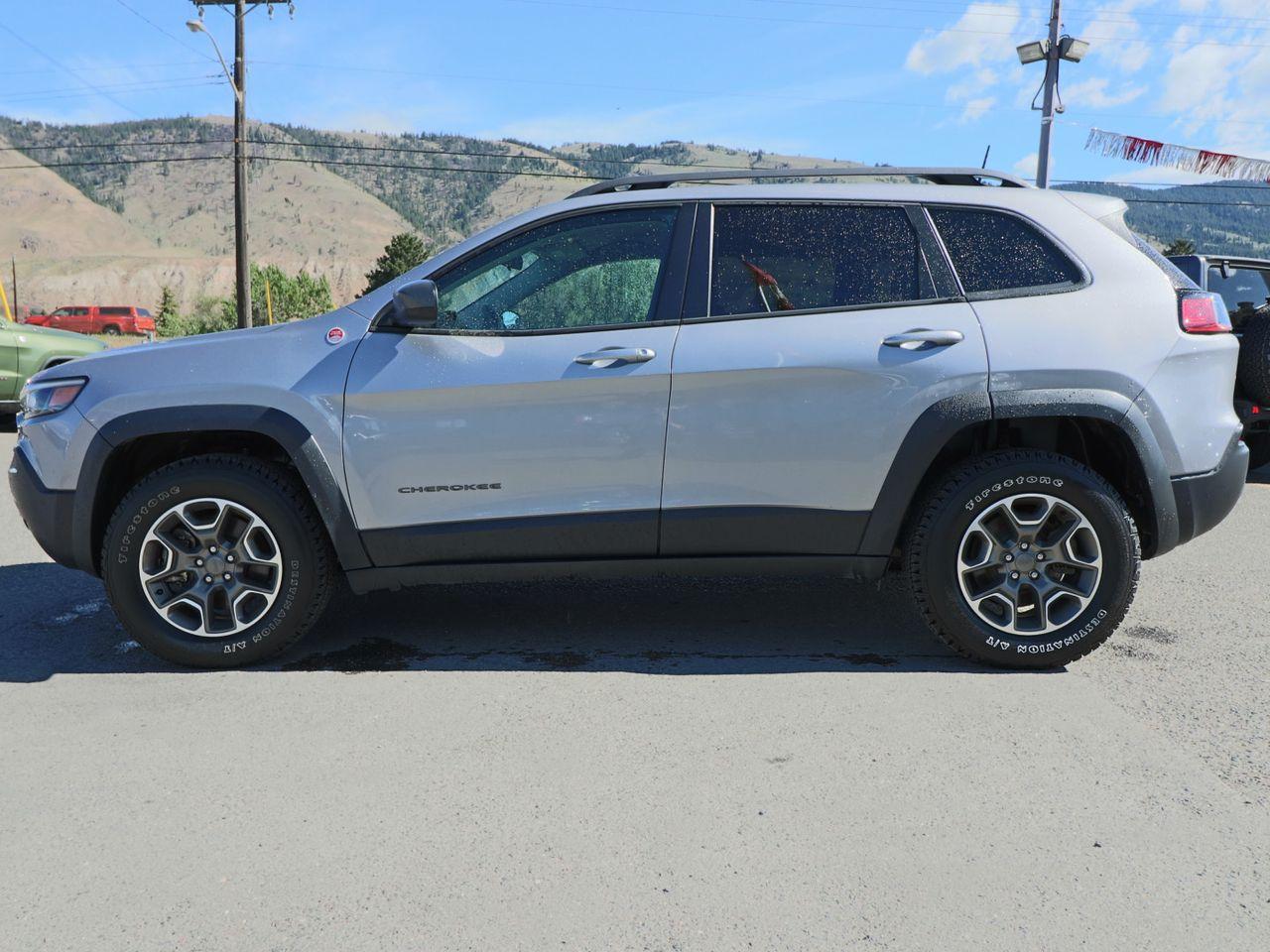 2020 Jeep Cherokee -3