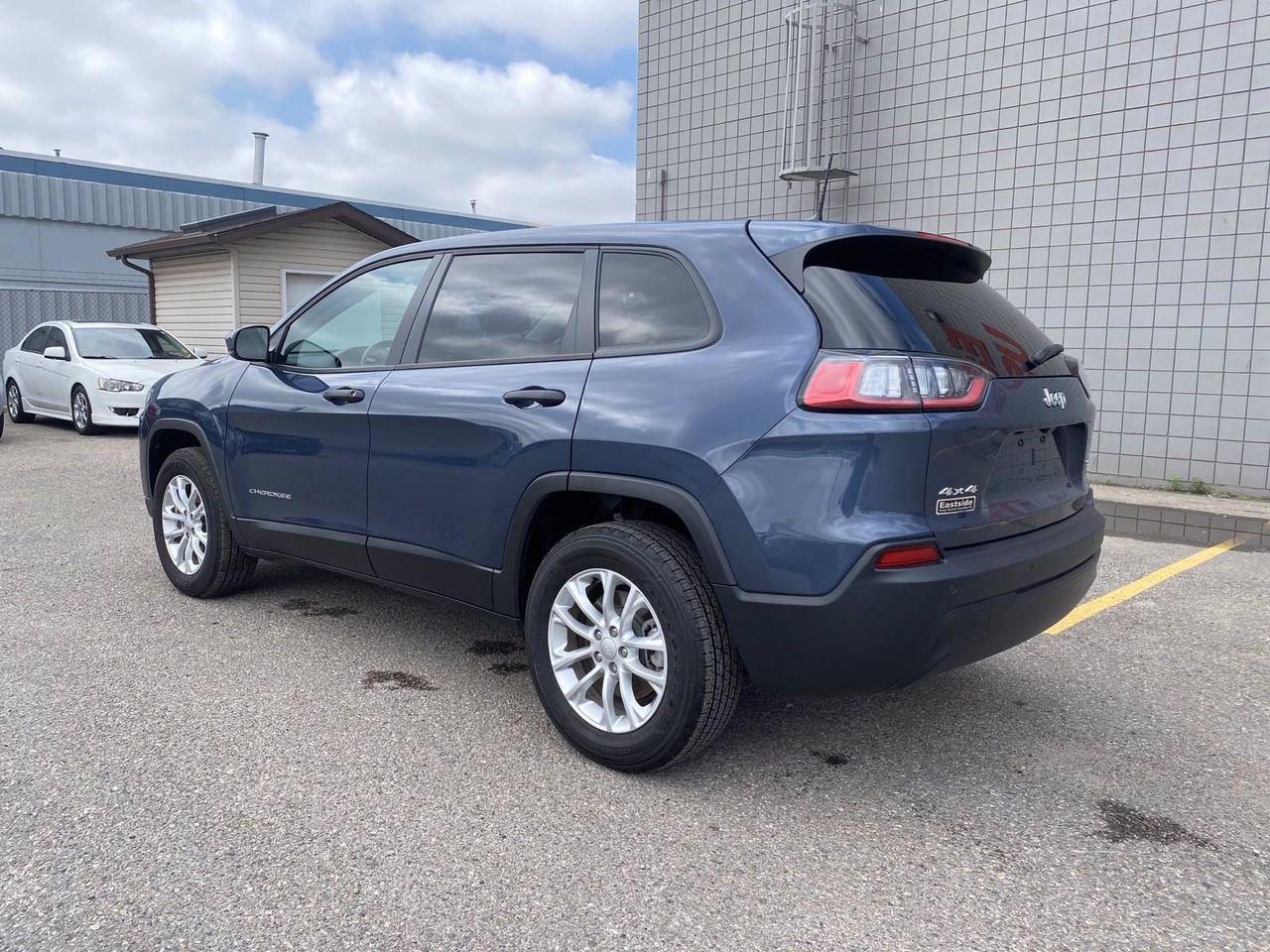 2020 Jeep Cherokee -1