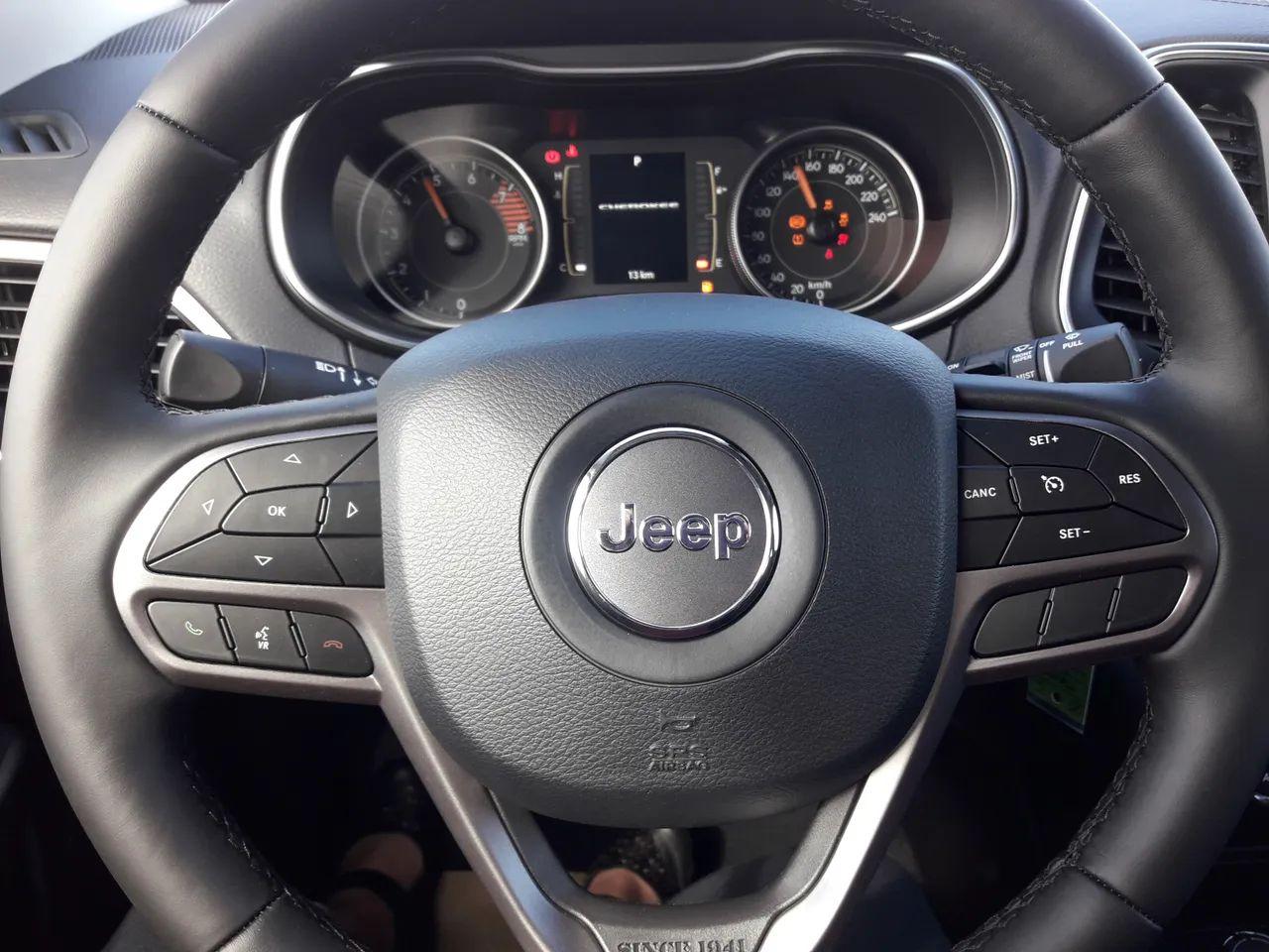 2020 Jeep Cherokee -4