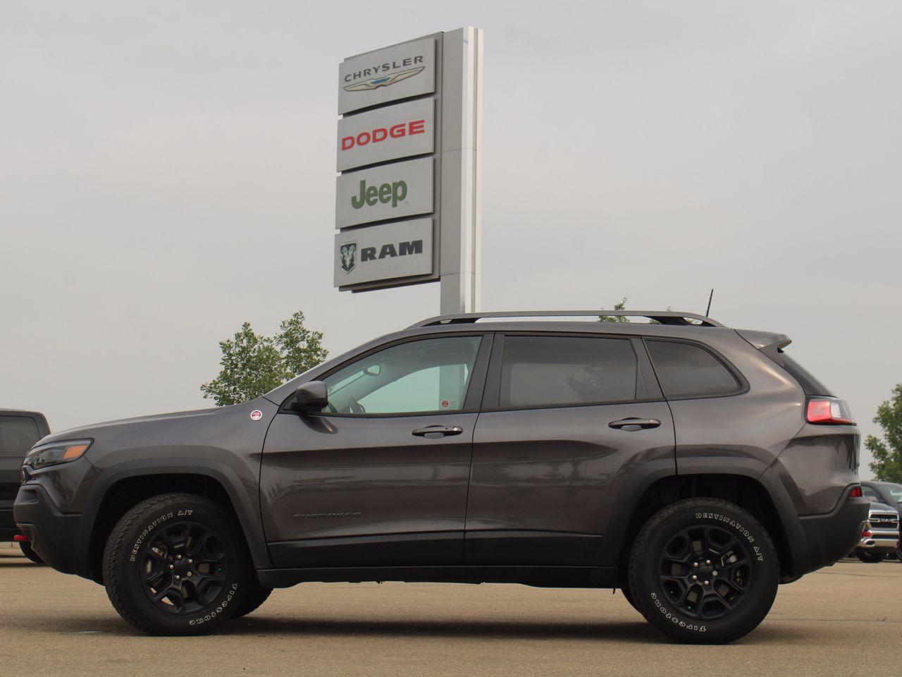 2020 Jeep Cherokee Trailhawk-2