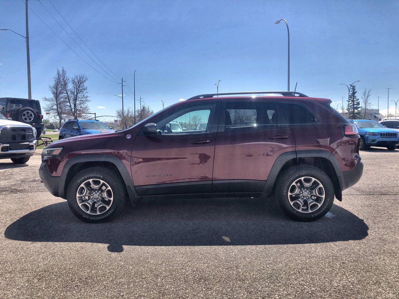 2020 Jeep Cherokee Trailhawk-2
