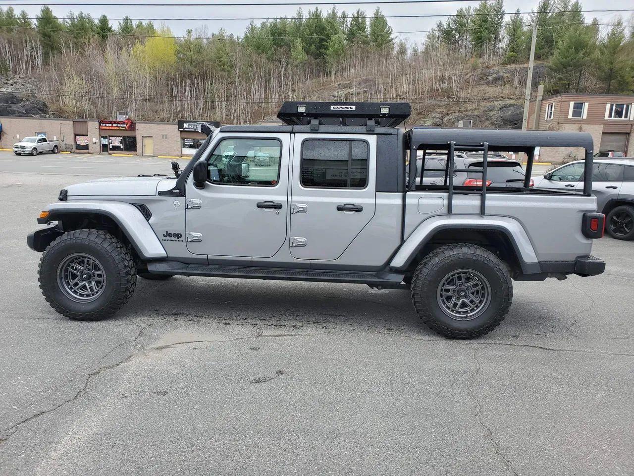 2020 Jeep Gladiator -3