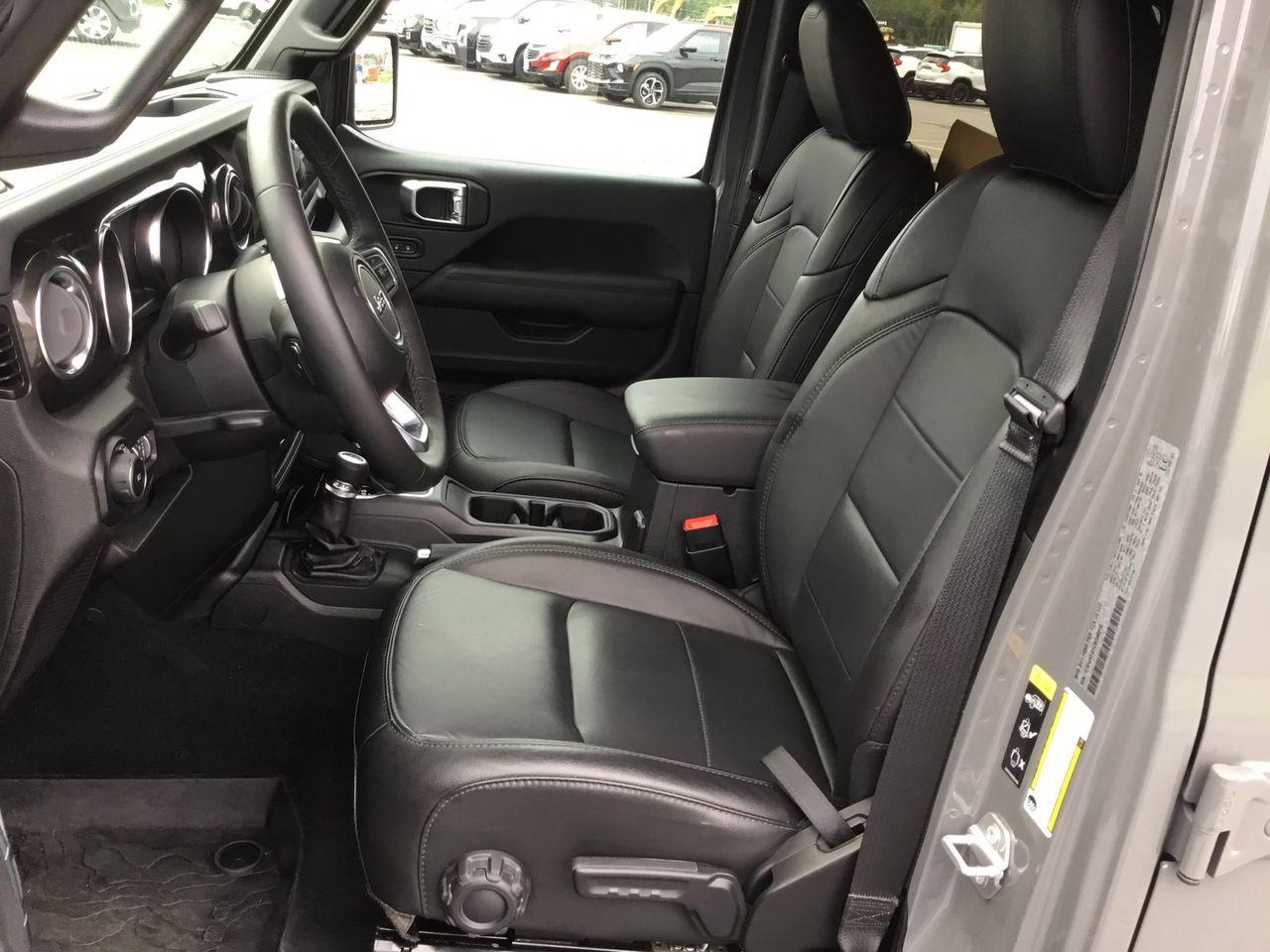 2020 Jeep Wrangler Altitude-3