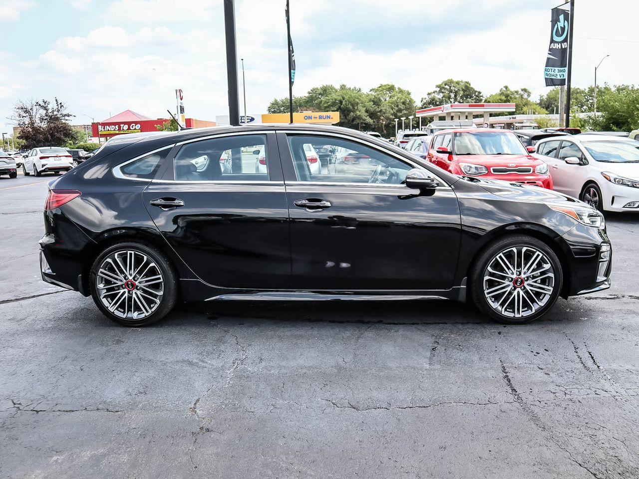 2020 Kia Forte 5-Door GT-2