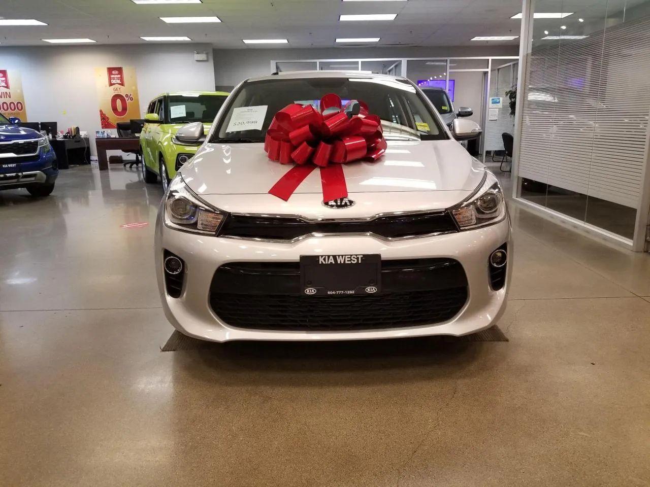 2020 Kia Rio5 S-1