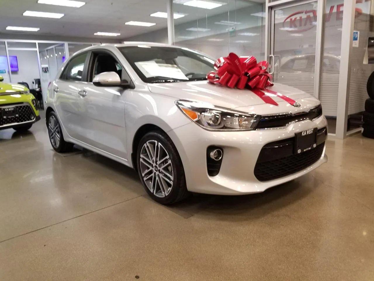 2020 Kia Rio5 S-2