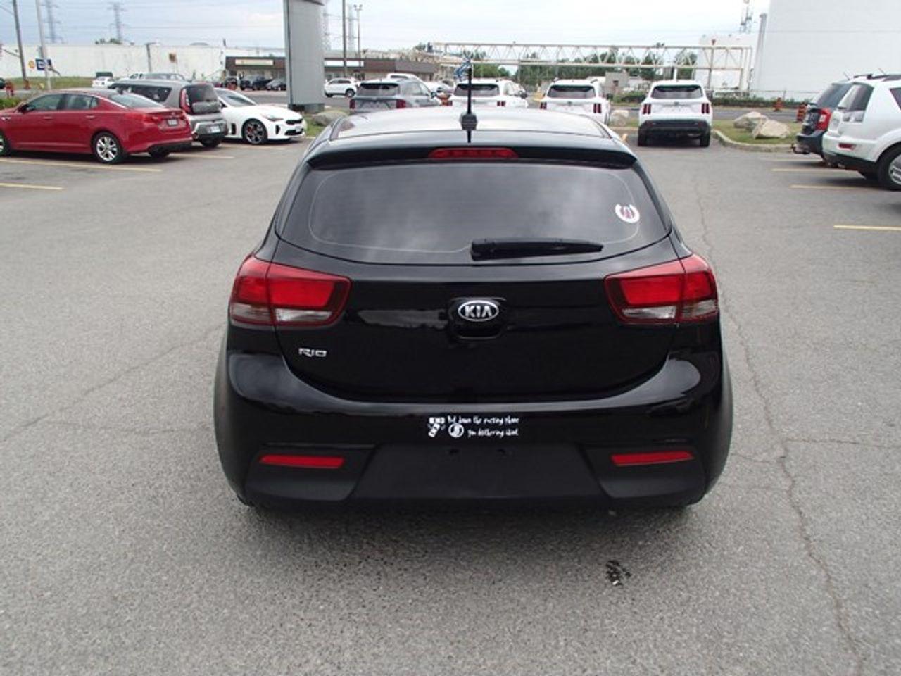 2020 Kia Rio5 S-2
