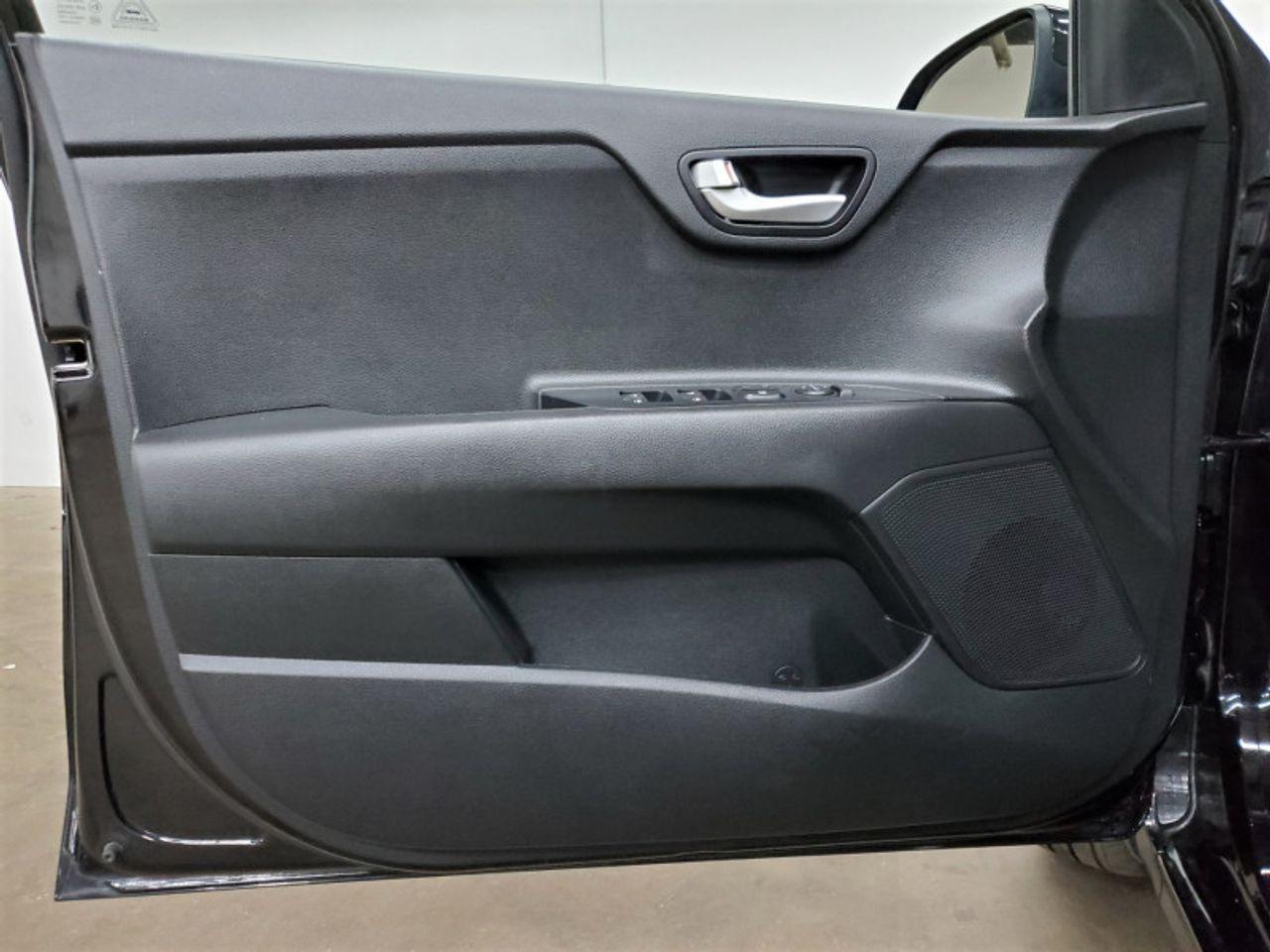 2020 Kia Rio5 S-3