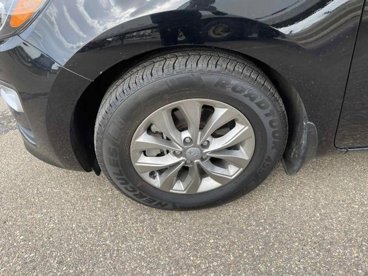 2020 Kia Sedona LX-3