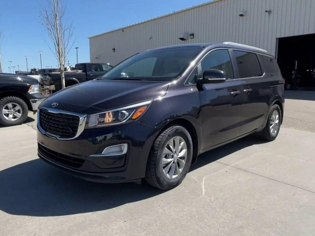 2020 Kia Sedona LX-3