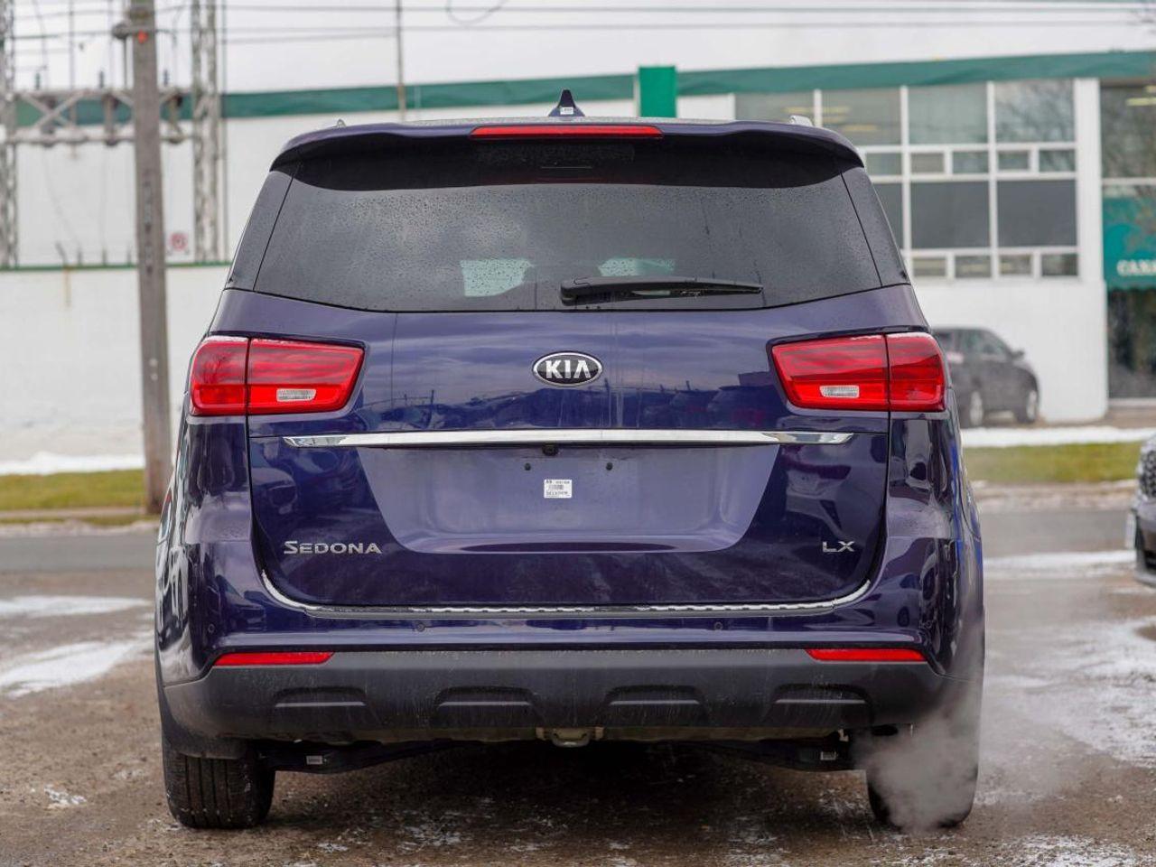 2020 Kia Sedona LX-4
