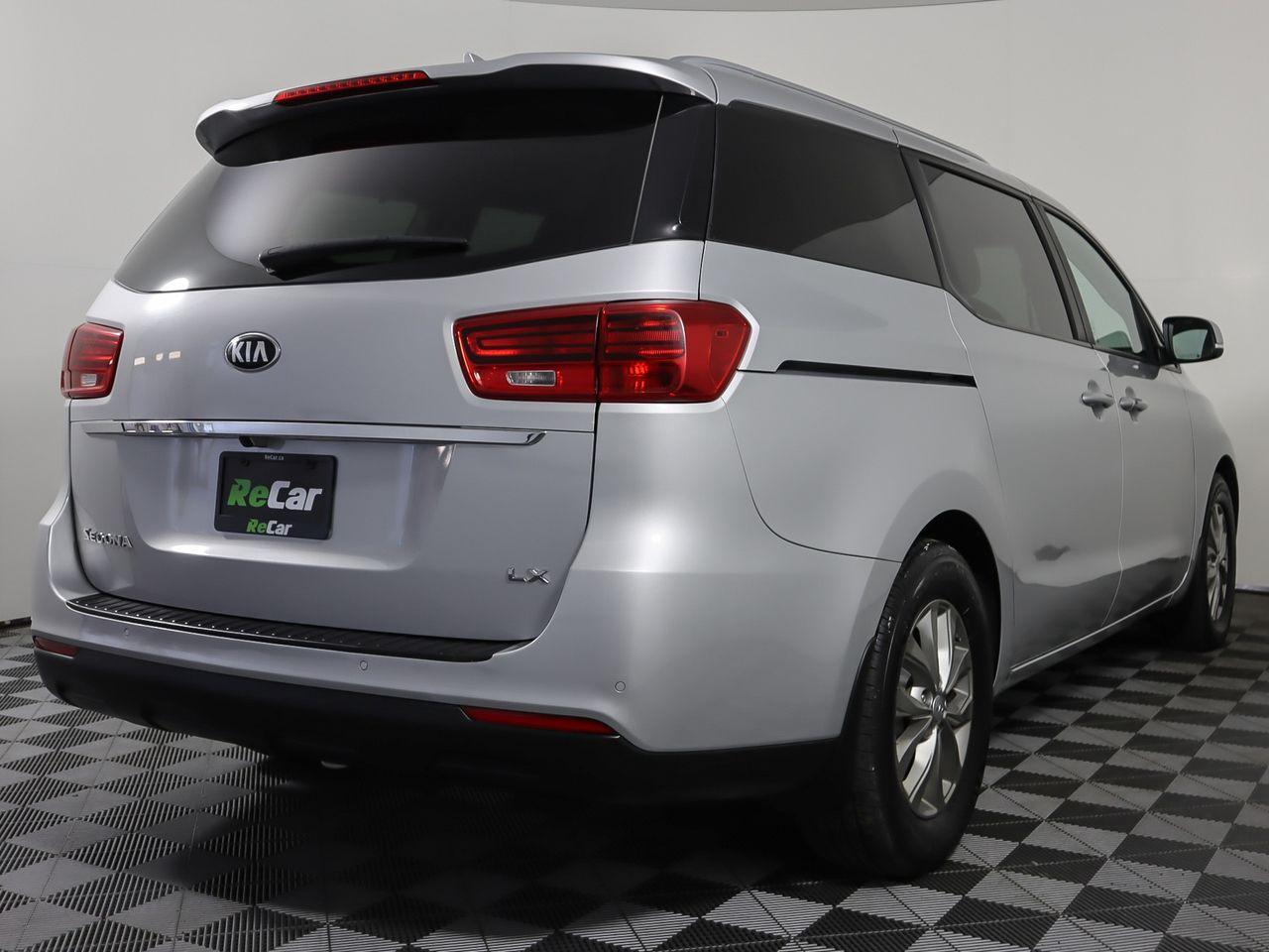 2020 Kia Sedona LX-4
