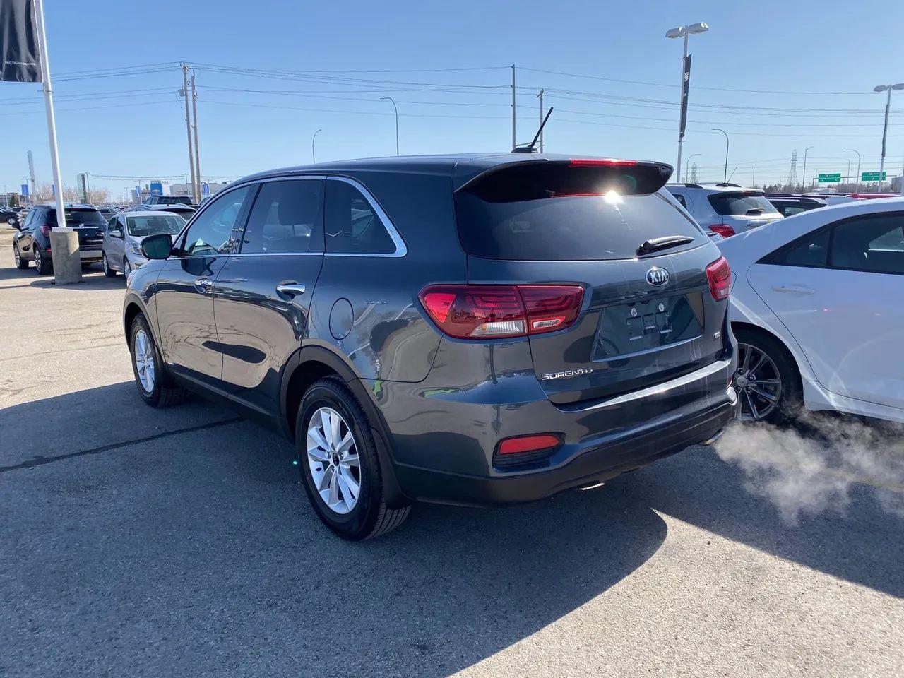 2020 Kia Sorento LX-4