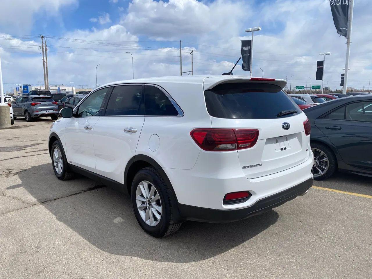 2020 Kia Sorento LX-4