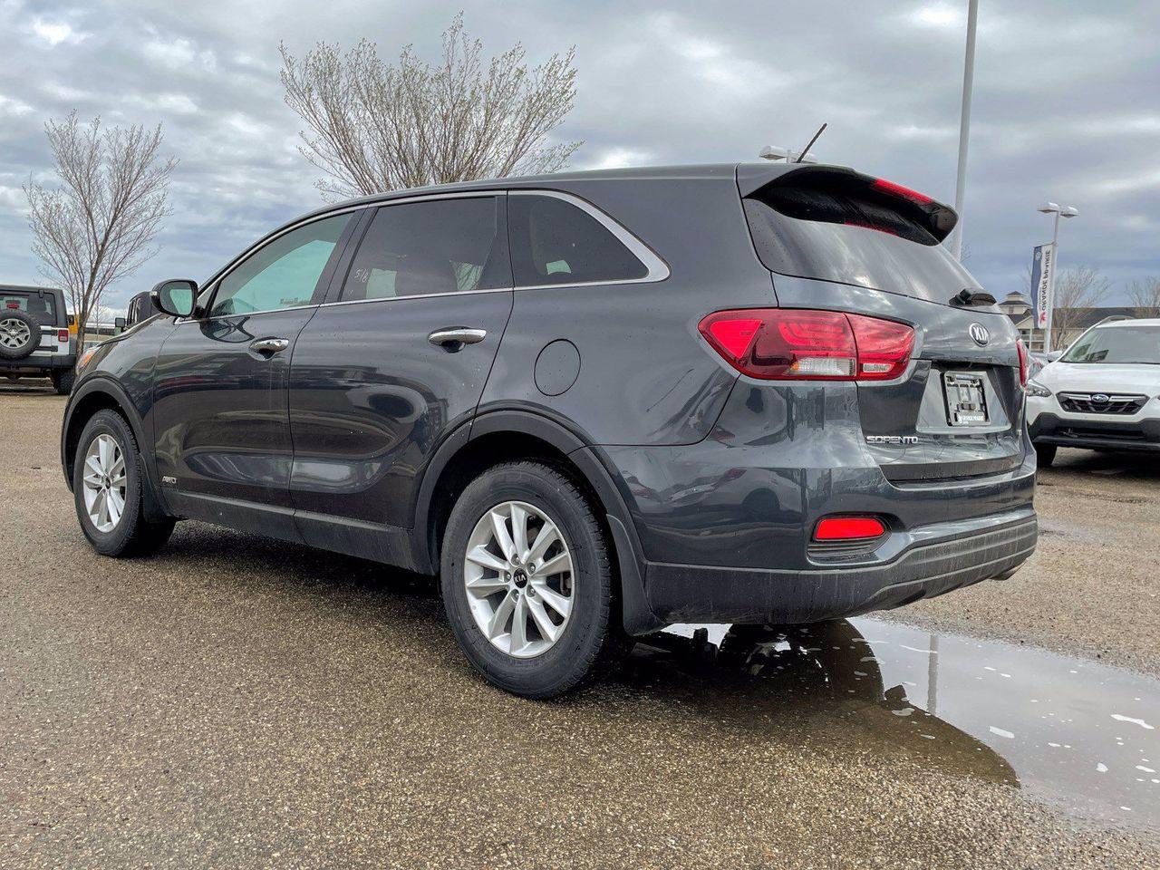 2020 Kia Sorento LX-4