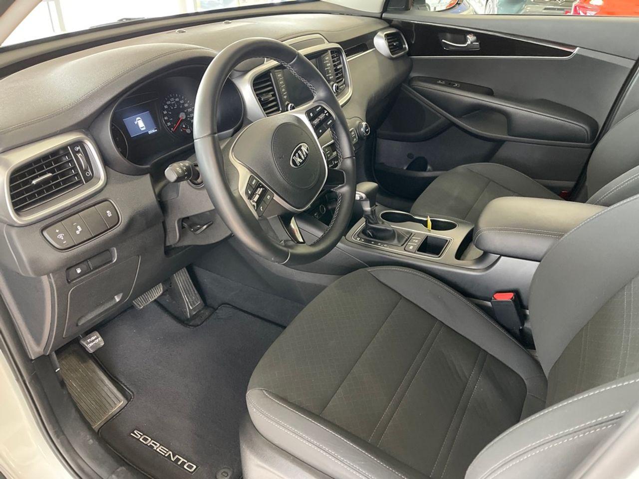 2020 Kia Sorento LX-1