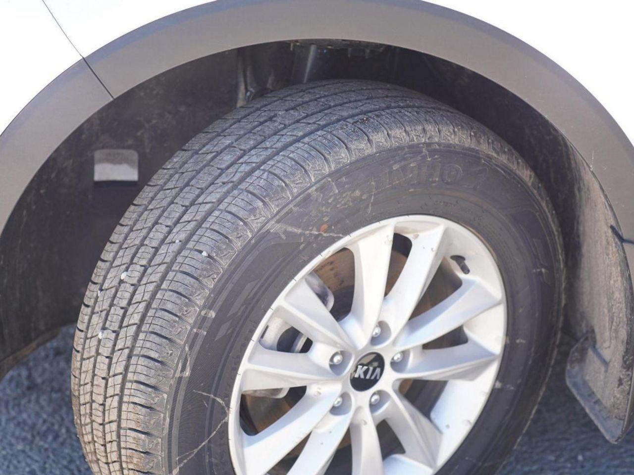 2020 Kia Sorento LX-4