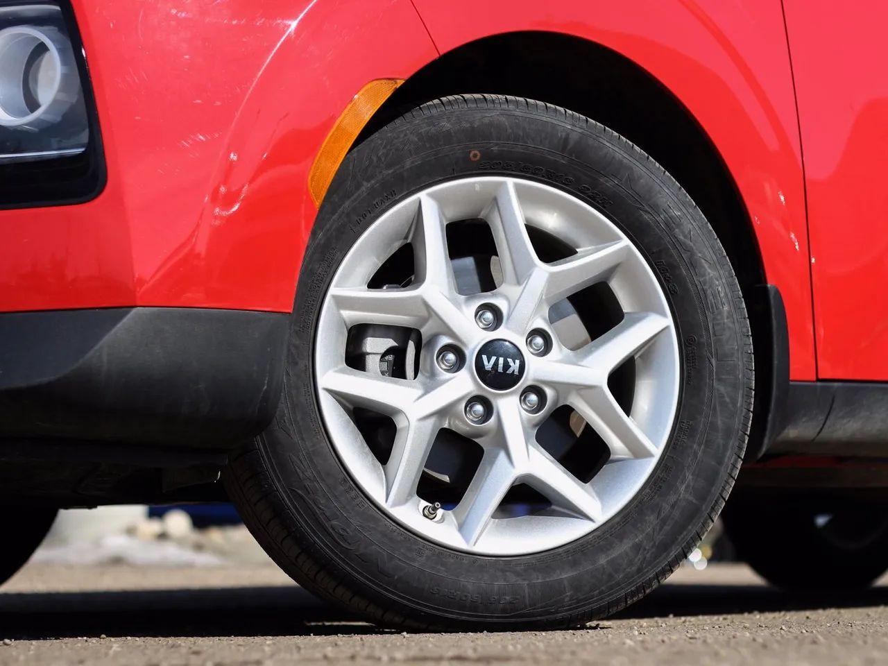 2020 Kia Soul eX-1