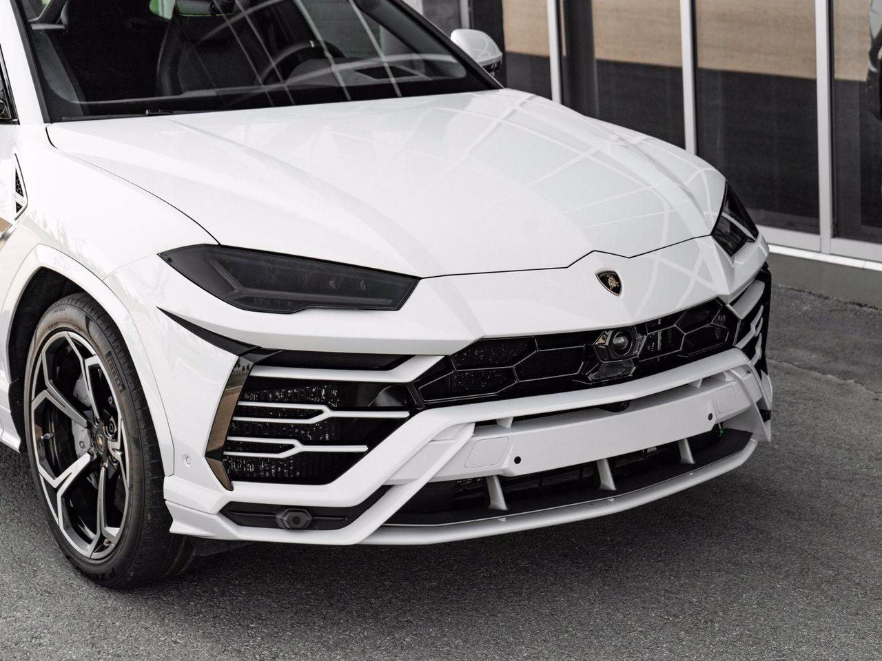 2020 Lamborghini Urus Base-1