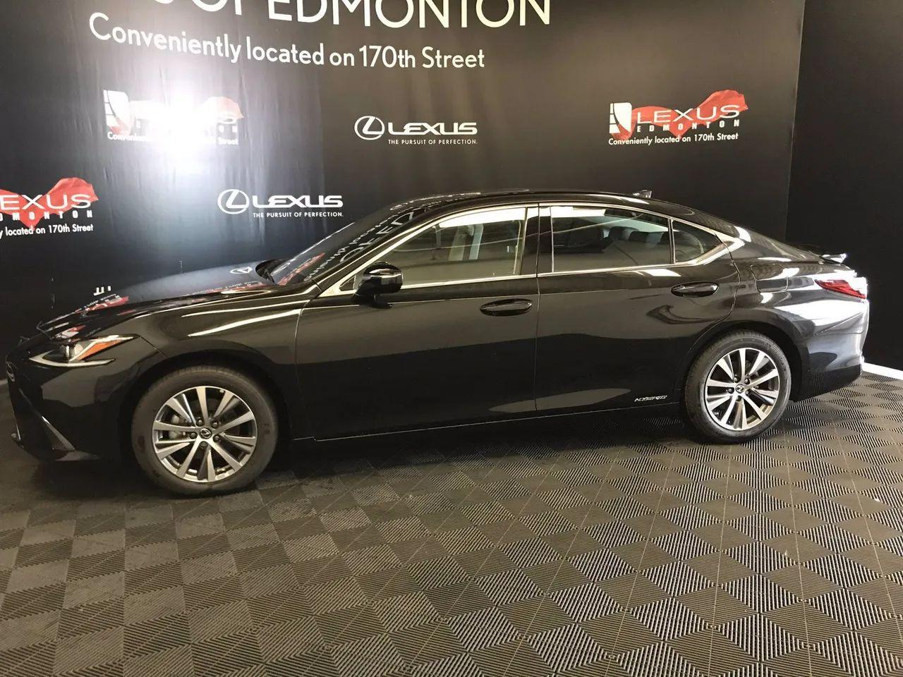 2020 Lexus ES 300h Premium-1