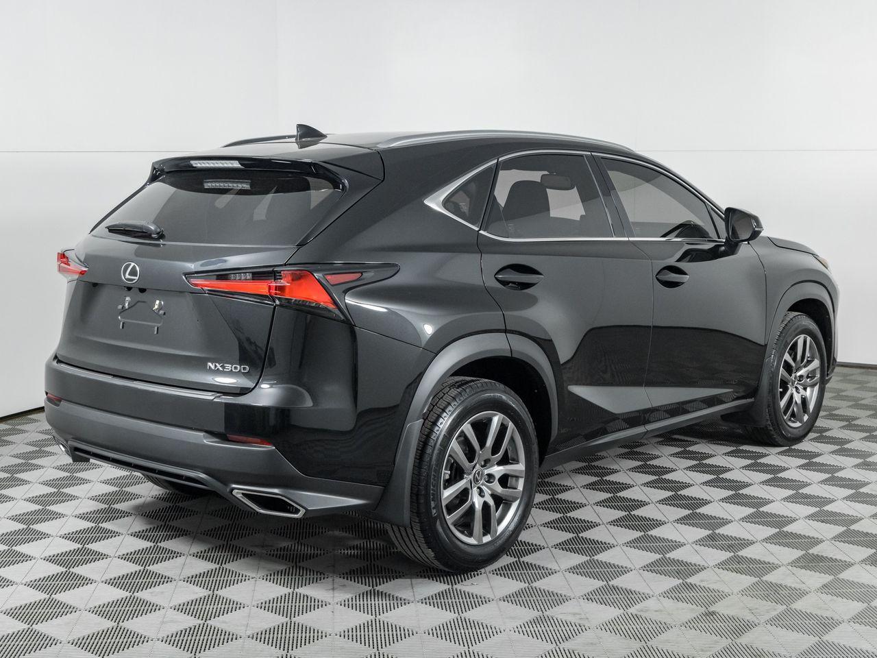 2020 Lexus NX 300 -3