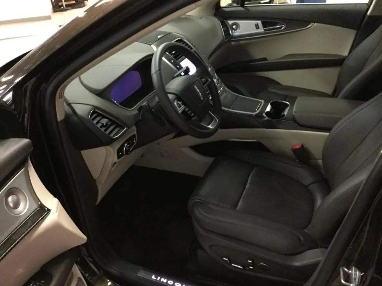 2020 Lincoln Nautilus Reserve-3