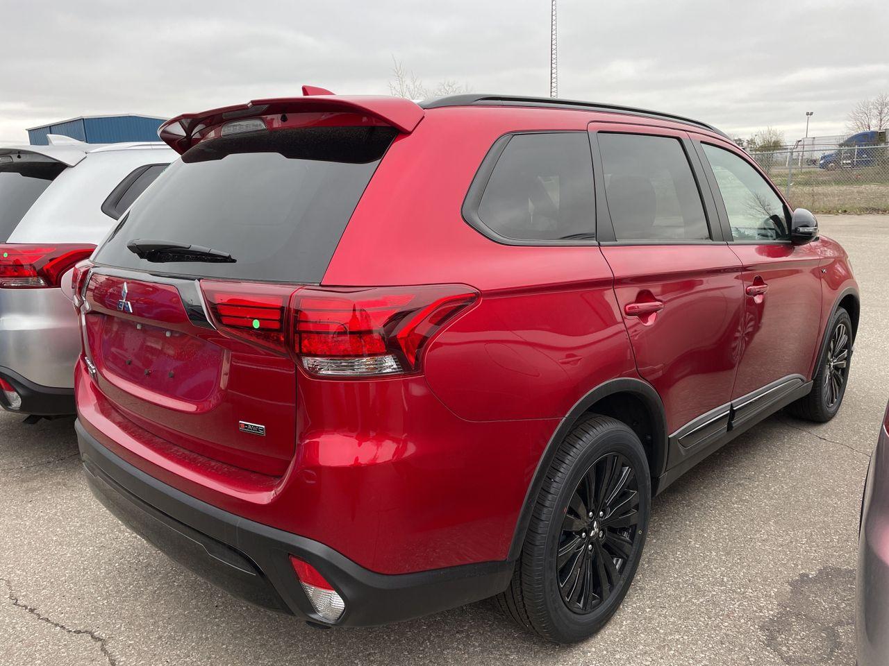 2020 Mitsubishi Outlander SE-3
