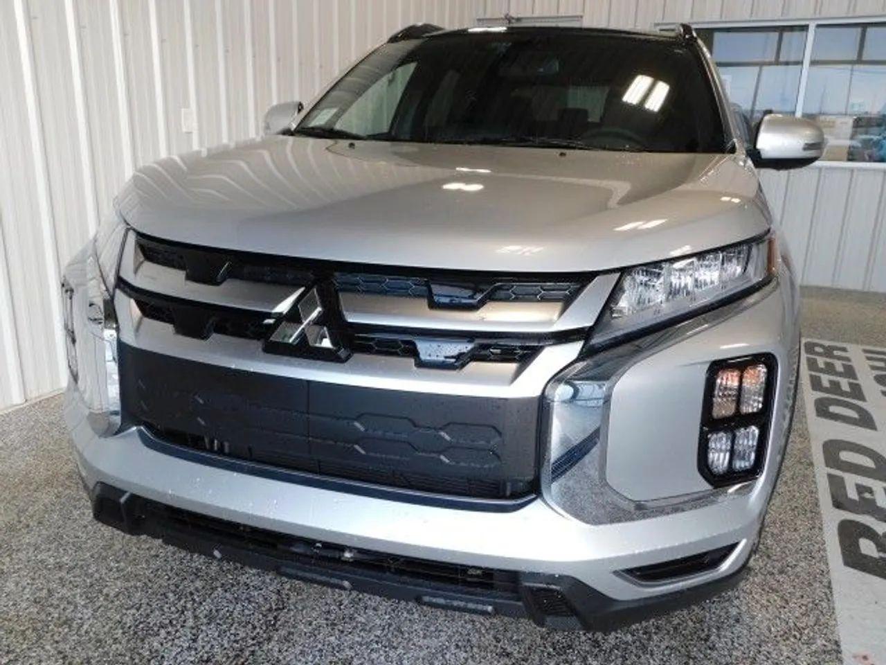 2020 Mitsubishi RVR GT-1