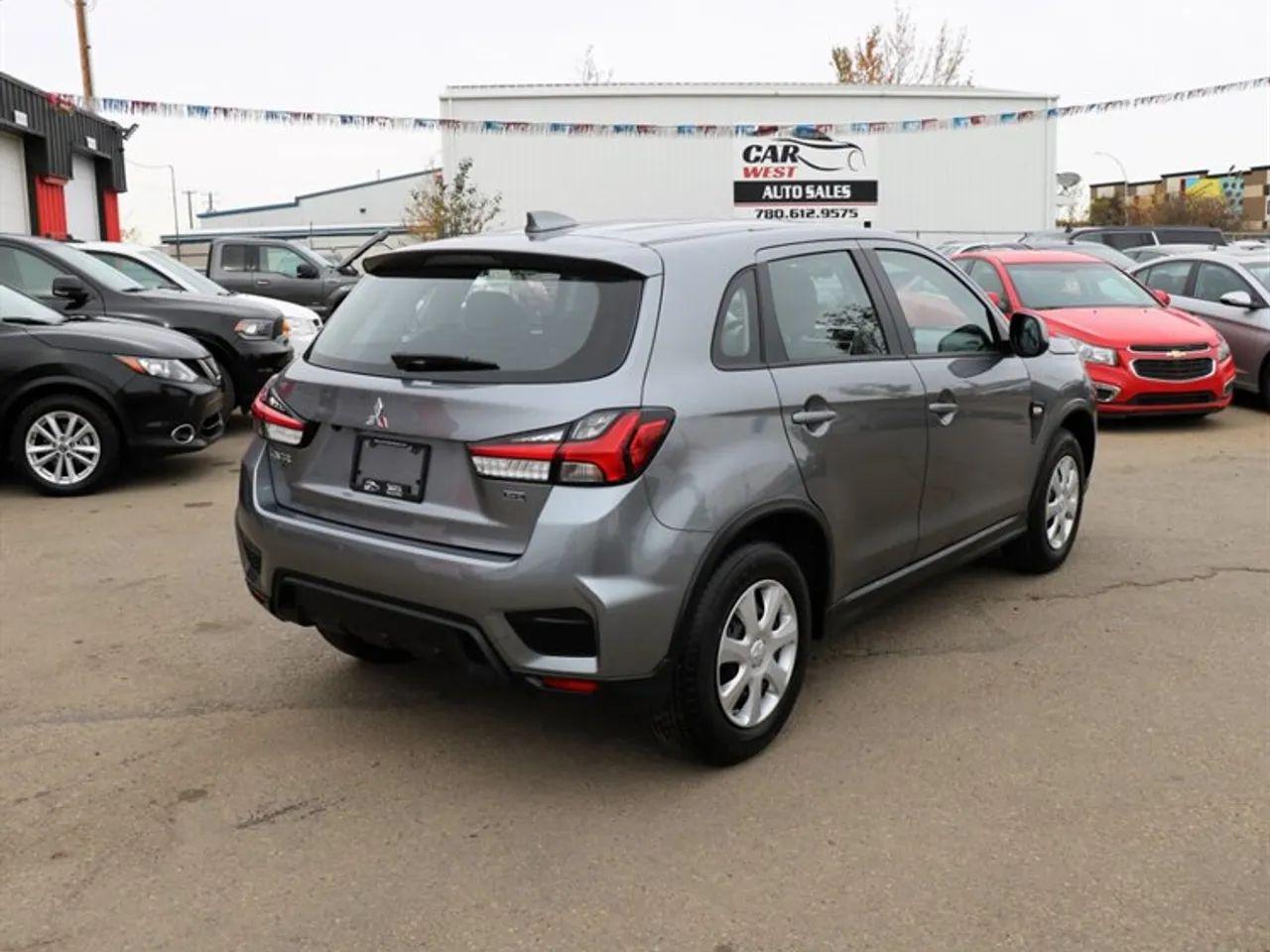 2020 Mitsubishi RVR SE-2
