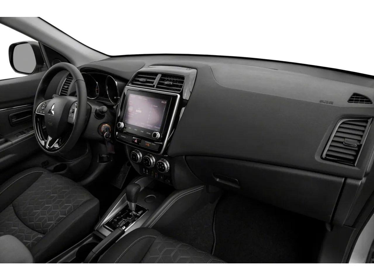 2020 Mitsubishi RVR SE-3