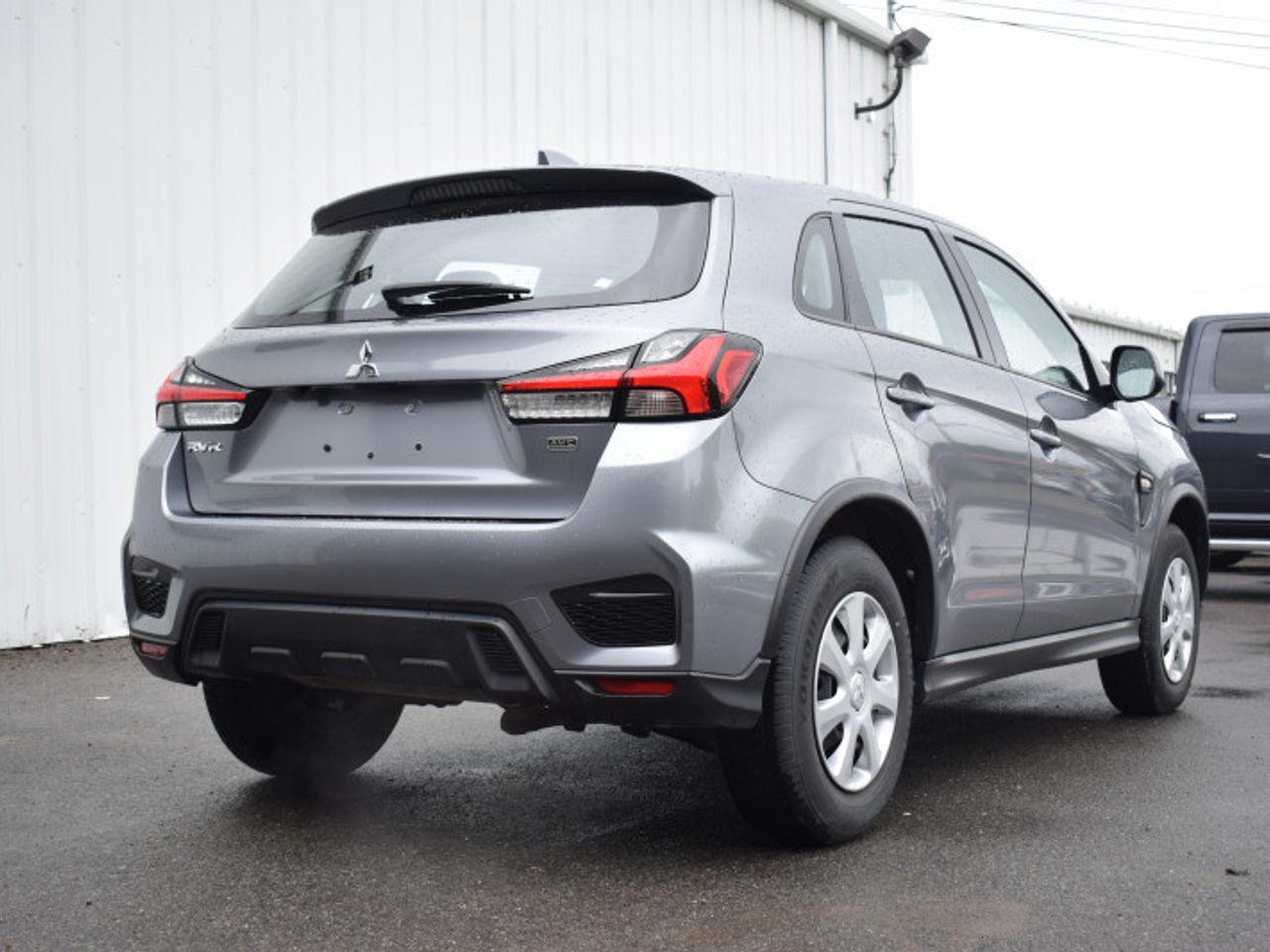 2020 Mitsubishi RVR SE-4