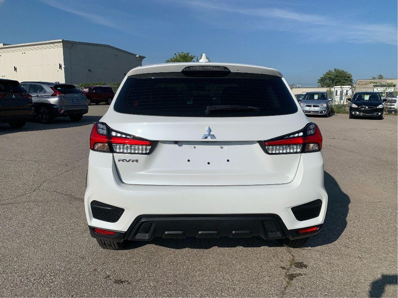 2020 Mitsubishi RVR SE-4