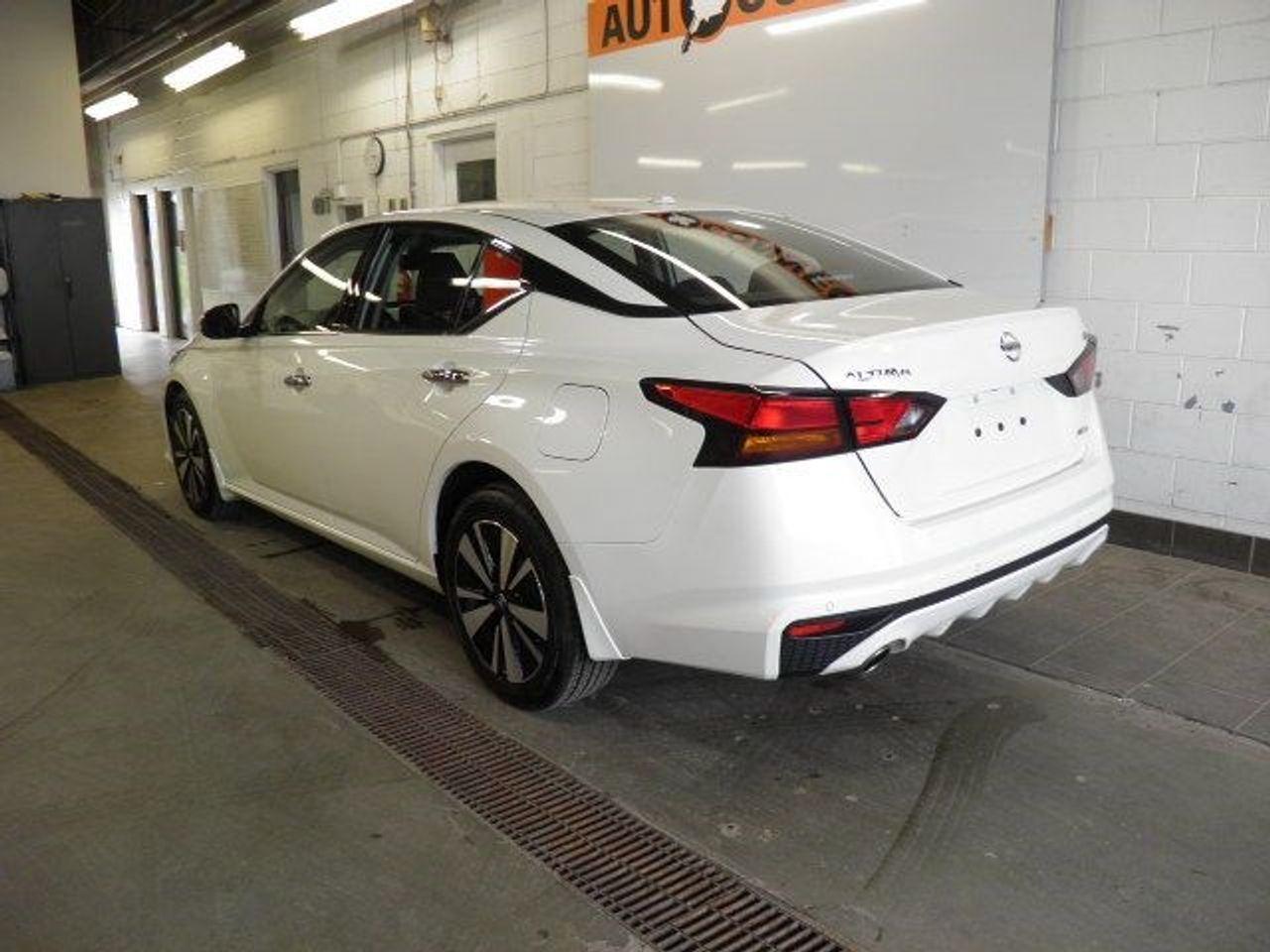 2020 Nissan Altima 2.5 SV-3