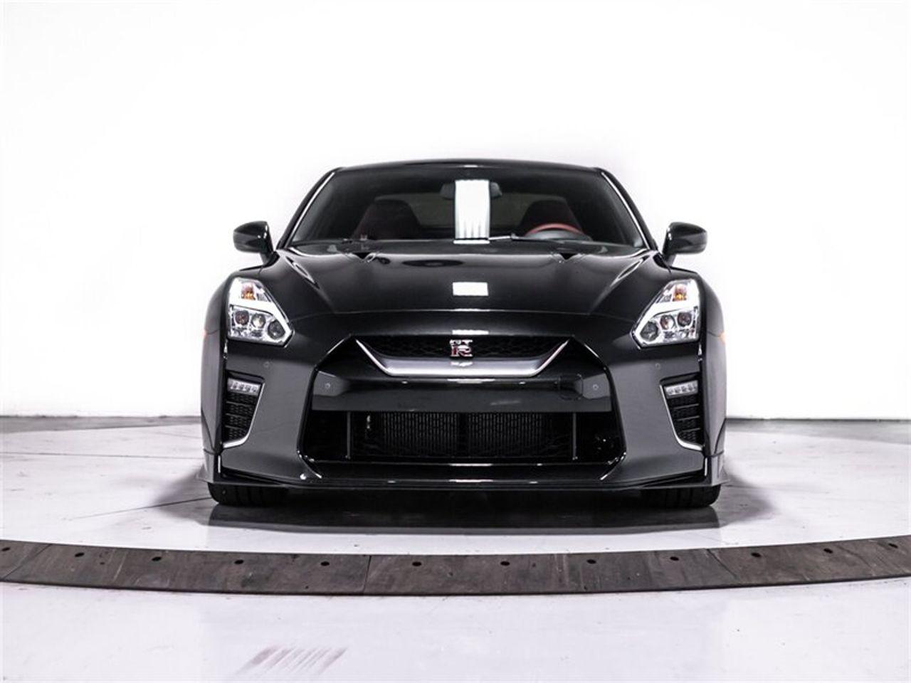 2020 Nissan GT-R Premium-1