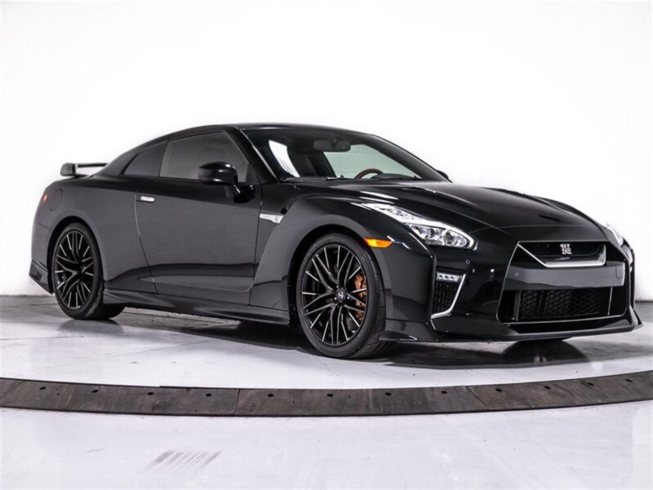 2020 Nissan GT-R Premium-2