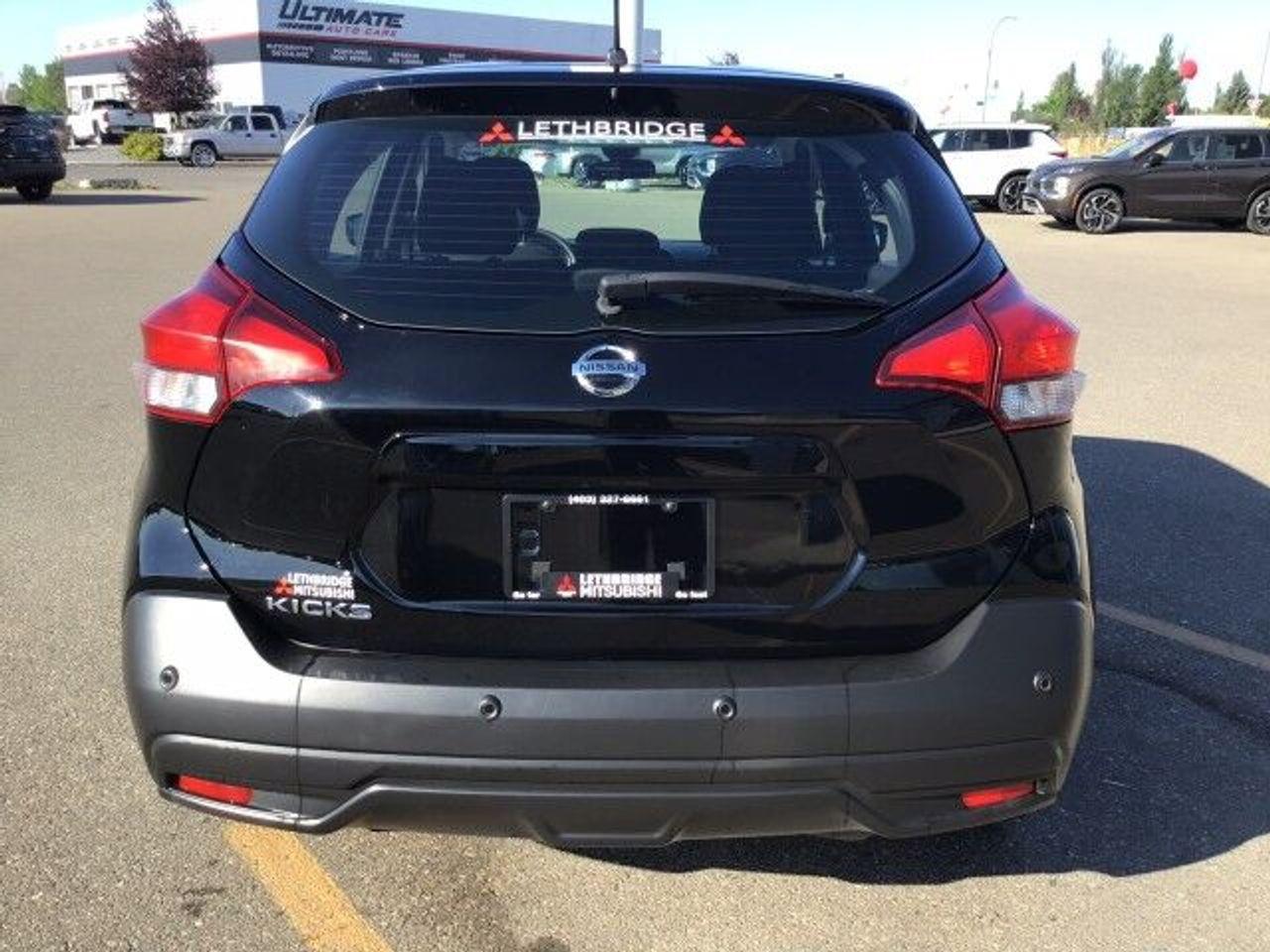 2020 Nissan Kicks S-4