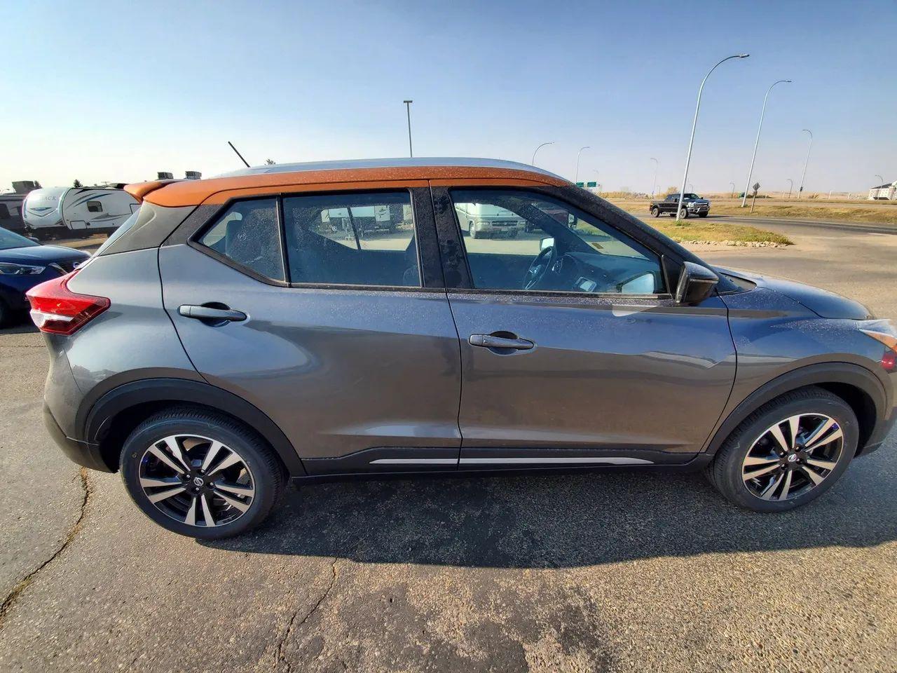 2020 Nissan Kicks SR-1