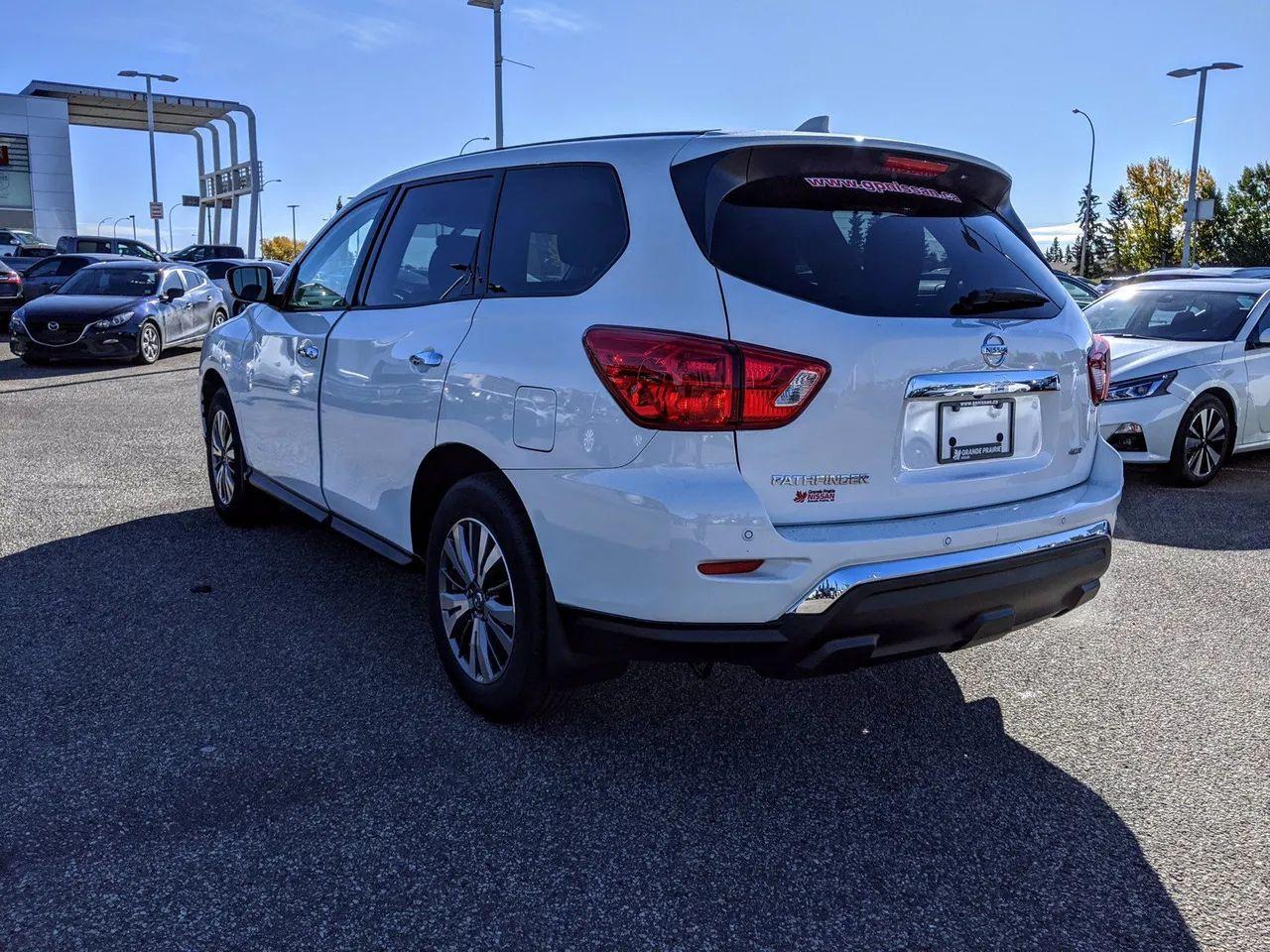2020 Nissan Pathfinder S-4