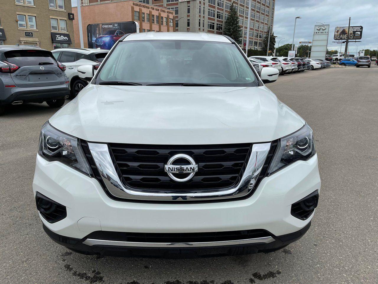 2020 Nissan Pathfinder S-3