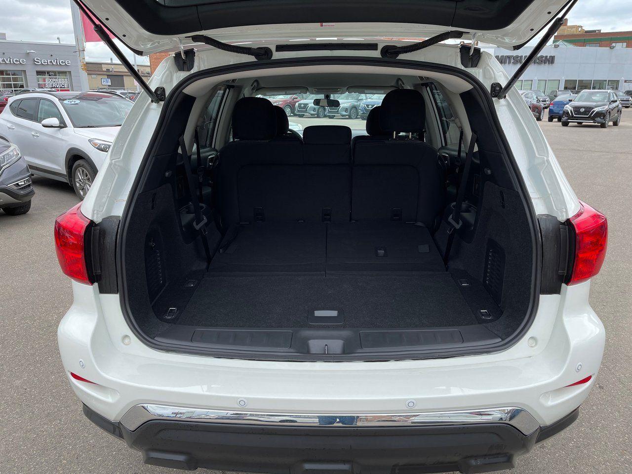 2020 Nissan Pathfinder S-4