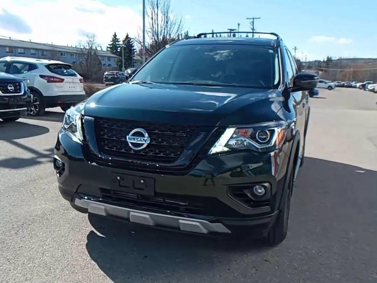2020 Nissan Pathfinder SL-2