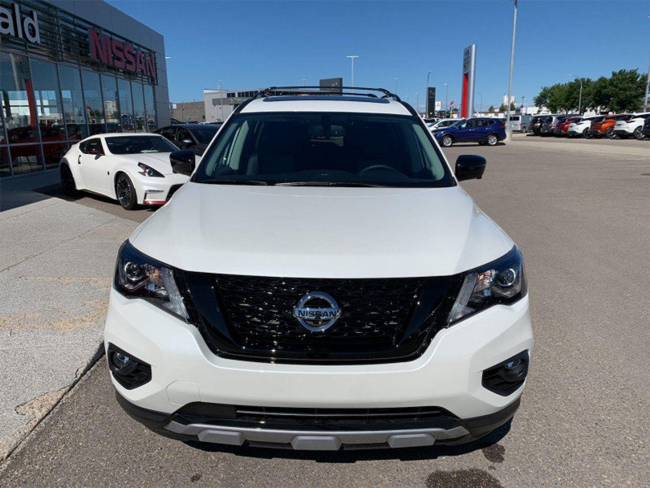 2020 Nissan Pathfinder SL-4