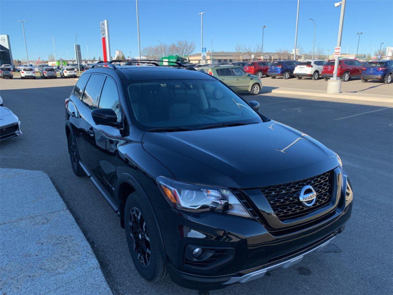 2020 Nissan Pathfinder SL-3