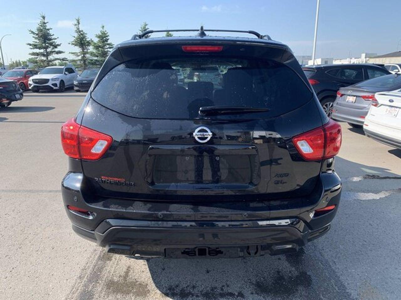 2020 Nissan Pathfinder SL-2