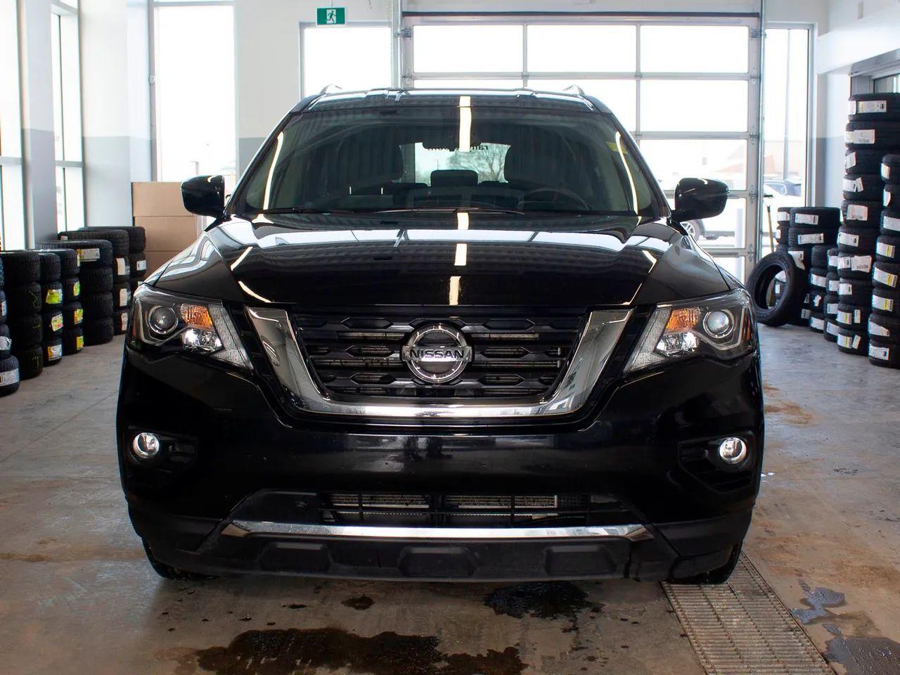 2020 Nissan Pathfinder SV-1